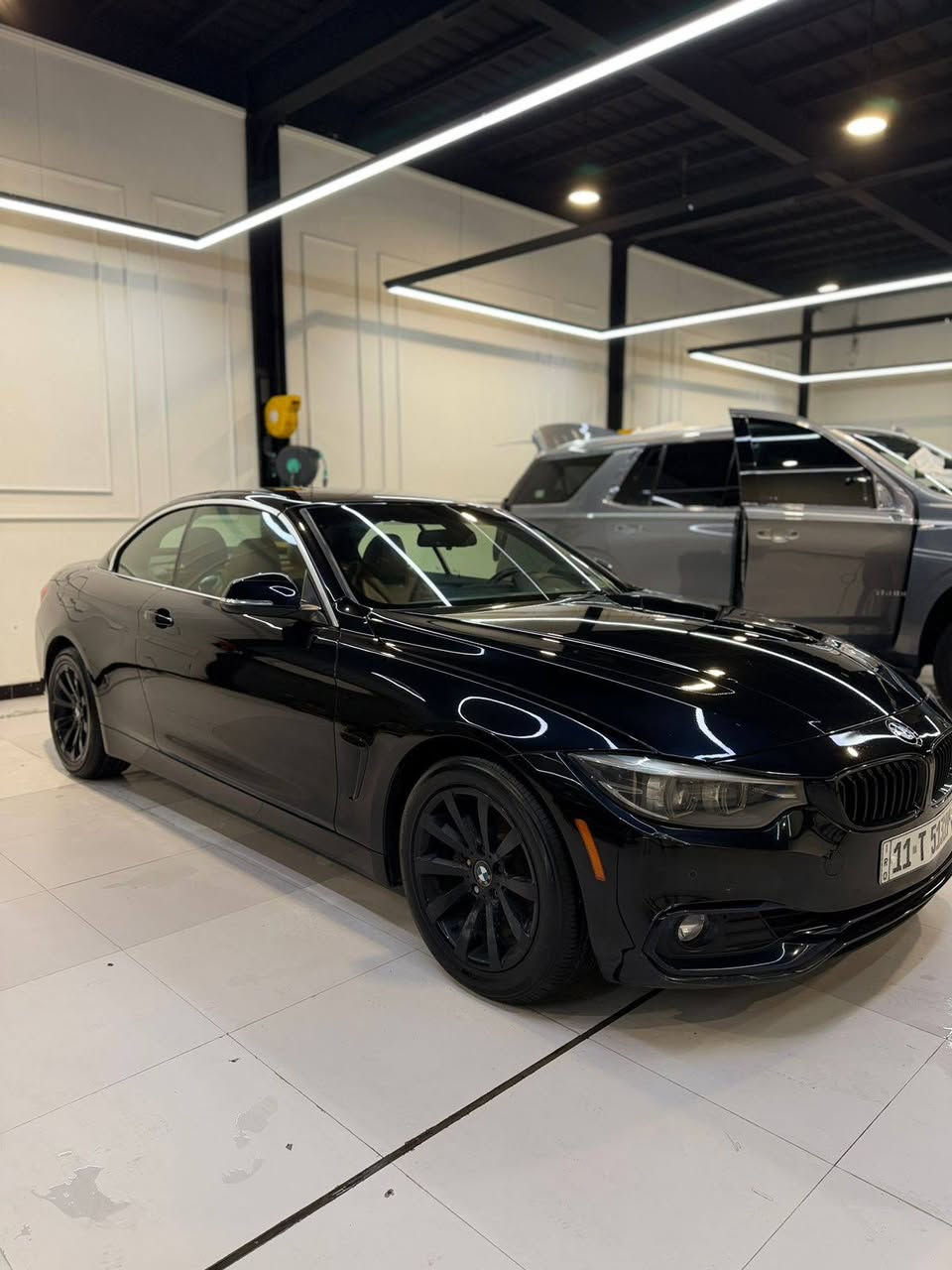 السلام عليكم سيارة بي ام دبليو 
موديل 18 كفالة عامة أسيارة وراد مريكي سيارة مياه امطار داخلة  
السعر 185
الرقم *********** البصرة, العراق
