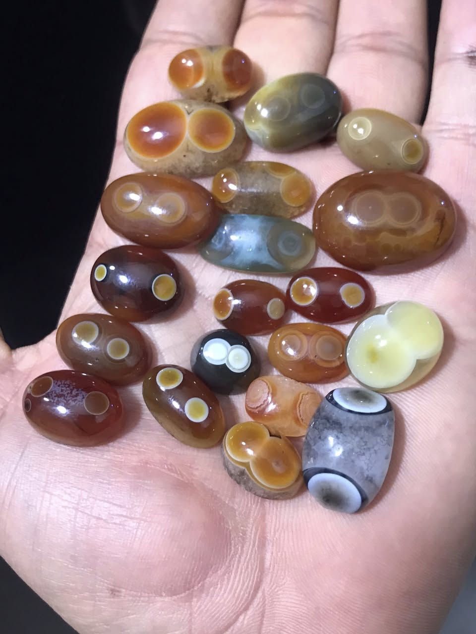 شلعه البيع جمله 20 قطعه سليماني هندي عينتين صريحه ومميزه التواصل خاص او ***********
