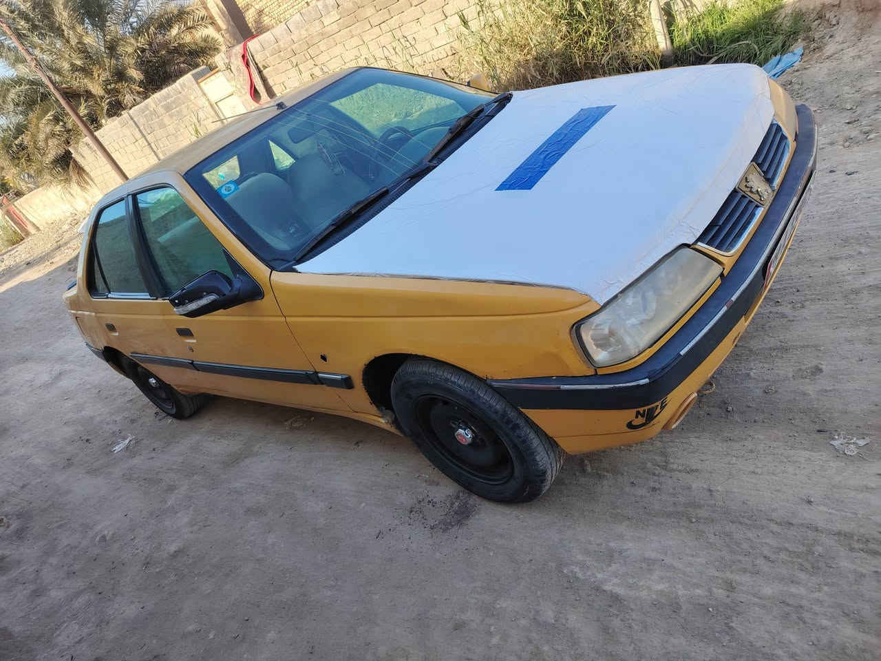 السلام عليكم
بيجو 405 glx موديل 2012 جاهزه مكينه كير تخم تاير كهربائيات تبريد شغال بسمي مصفر هيئه وغرامات سعرها 29وبيها مجال ***********
