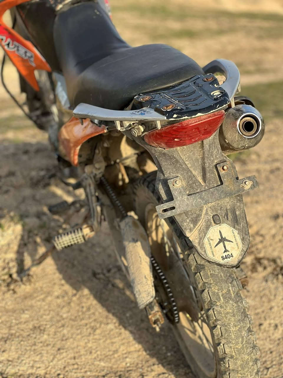 سلام عليكم ماطور قفاز سونك موديل 2020 معارض بستوته شعندك نزل ماطور خير من الله محرك شرط مامفتوح دبلات شرط وشعندك ستوته معارض نزل الرقم***********والخاص مفتوح
