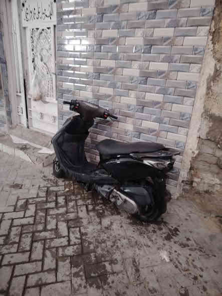 سلام عليكم دراجه للبيع فريز نقصها كفرات سعرها 350 بغداد مدينه ***********
