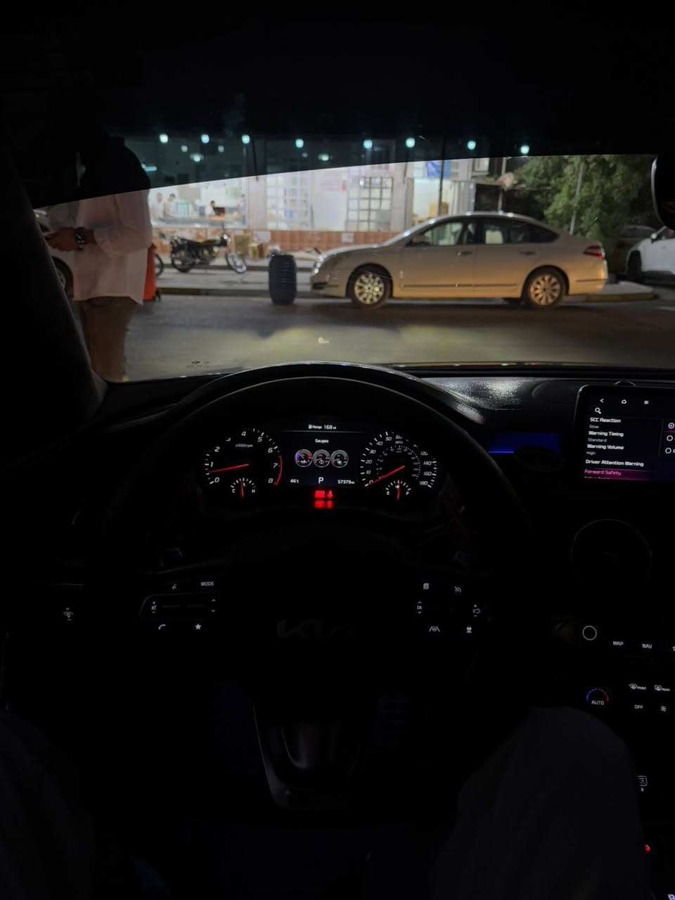 السلام عليكم
للبيع 
كيا  ستنكر Gt2 اعلى فئه 
موديل 2022
6سلندر 
رقم بغداد 
ماشيه 63
السعر ب210وبيها مجال 
حادثها من امريكا حرق قاعده الفيوزات 
بيها صبغ بنيد ودعاميه  بدون ايرباك 
بدون لغد وشاصي مكفوله 
مكان السياره بغداد اليرموك 
للاتصال***********
