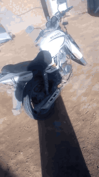 للبيع هيوشه موديل 2014 شقال يعوزه بعض الترتيبات كهربائيات بالسف والاشا...