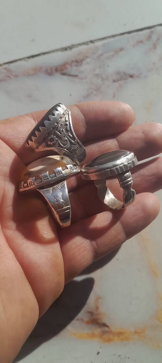 سلام عليكم.٣قطع مرتبه شجري. شفه مخطوط.سليماني صياغه فول جمال شلع ١٠٠.توصيل ضمان الرصيد.بصرة


**إذا كنت صاحب هذا الإعلان وتريد حذفه لأي سبب، رجاءا أرسل رسالة إلى الدعم الفني**