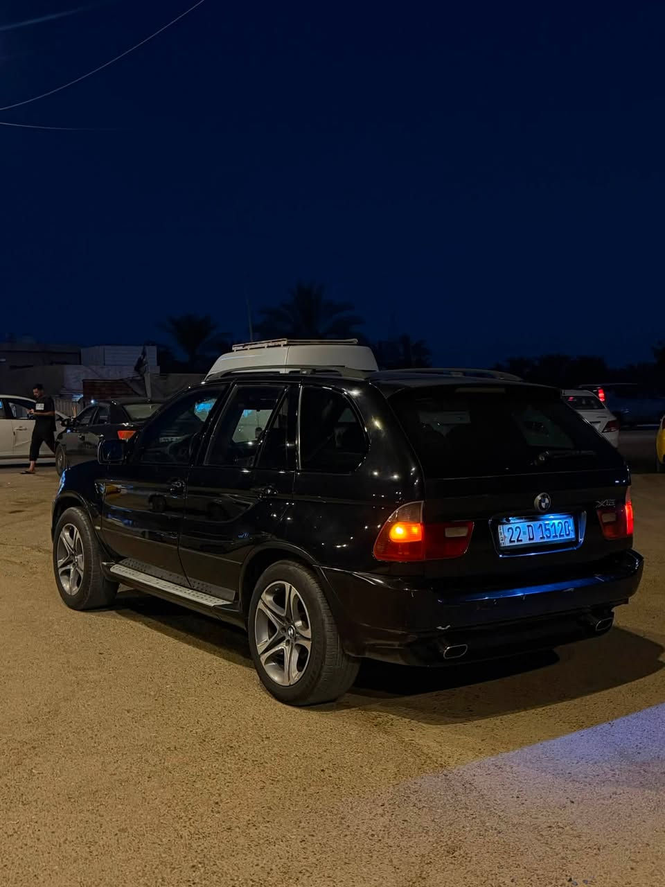 السلام عليكم BMW للبيع
موديل 2005
الفئه X5 
سياره جاهزه لل اخير كير مكينه تبريد ثلج صدر امامي خلفي غرفه جلد كشنات كهرباء كامره  خلفيه مكفوله من الصبغ والضربه سياره احله من الصور 
السعر 100$ 
رقم الهاتف ***********
العنوان جزيره بغداد السياحيه
