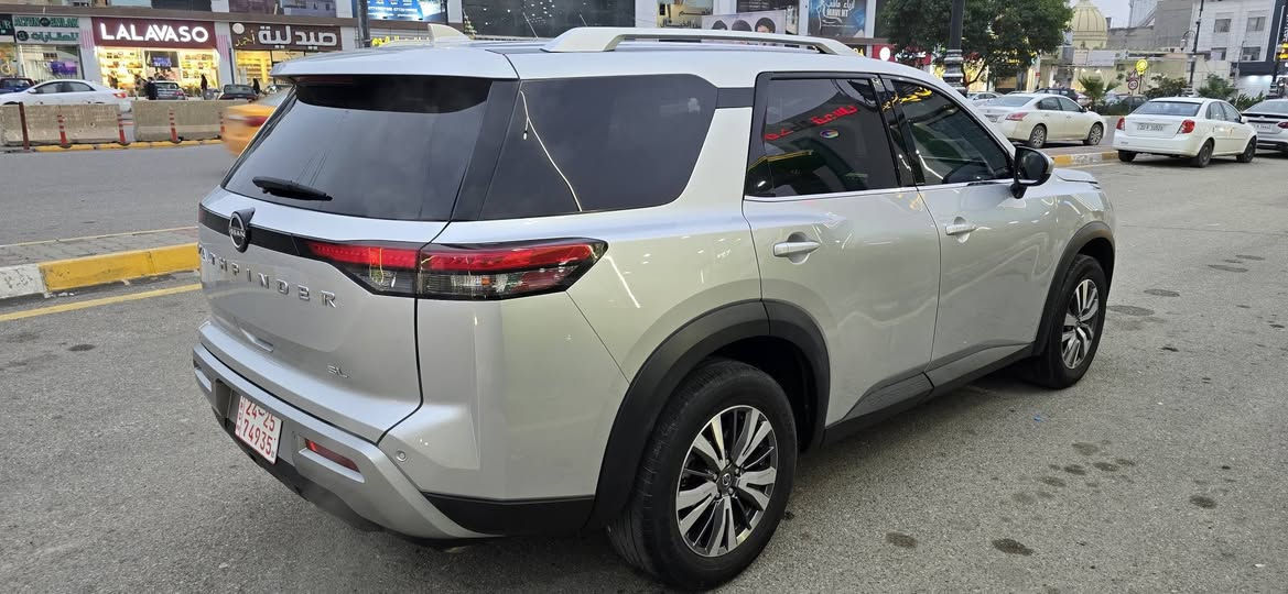 سلام عليكم 
باثفيندر 2023 مواصفات SL لون سلفر
خمس كامرات
-مقاعد جلد 
حساسات اماميه وخلفيه 
 رادار امامي وخلفي 
نقطه عمياء 
-صندوق شفط
-شغال شحن سريع
-مقاعد تدفئه
ماشيه : ٤٦ الف 

مكينة ٦سلندر حجم ٣.٥لتر تنفس طبيعي

ضرر السيارة بيها بابين طرف سكن مبدلات بلادي نفس لون  بدون دواخل 

السيارة كاتي تترقم شمالي مكان السيارة كركوك للإستفسار مراسلة ع الخاص او الاتصال ع الرقم ***********
