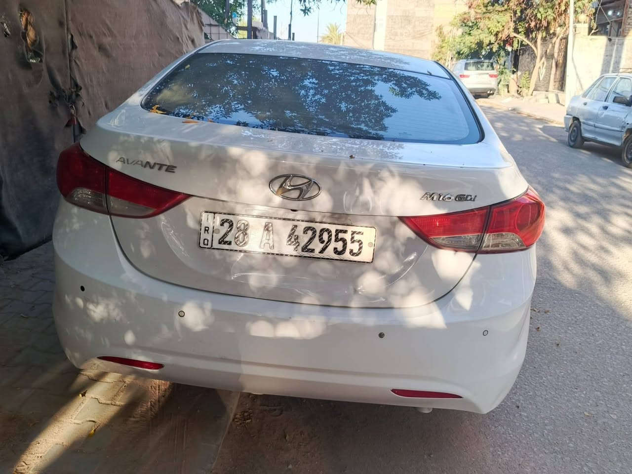 النترا موديل ١٢ 
سيارة رقم نجف جديد بسمي 
ماعليها غرامات 
الممشى مالتها واضح 
مبدل محرك جديد والكير خير من الله
مبدل بيها فقط دعامية وبنيد 
وبيها تكحيلات السيارة 
سعرها ٩٥ وبيها مجال 
مكانها نجف حي السلام
متواجد فقط واتساب *********** النجف, العراق
