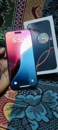 آيفون ١٦ برو ماكس • نضافه ٩٩٪ • بطاريه ١٠٠