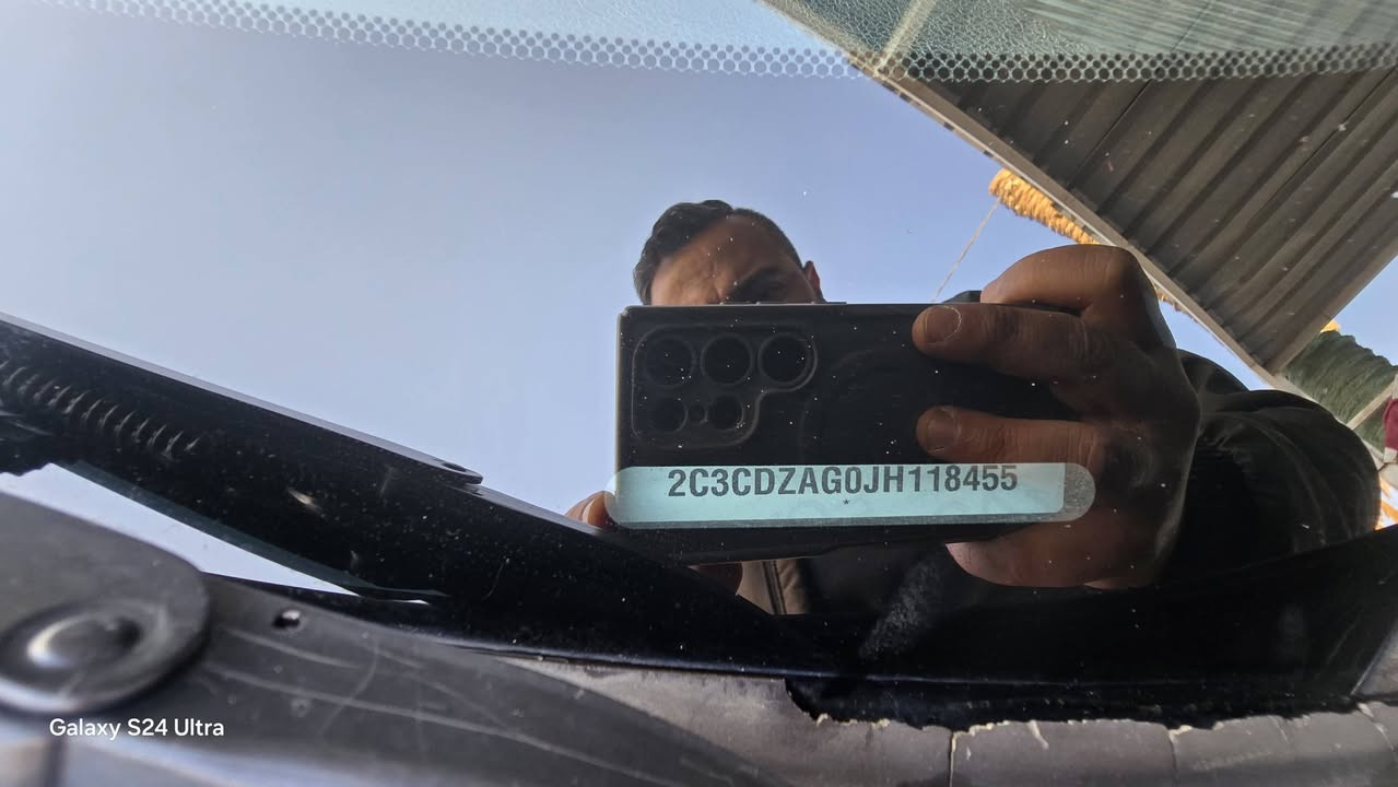 دودج تشالنجر 2018
SXT 3600
بيها بس الجاملغ جهة الراكب 
والبنيد محدث وصورة الضربة مرفقة بالمنشور .
عليها كزوز رياضي
رايدها 155 وبيها مجال
مكاني الديوانية.
***********
