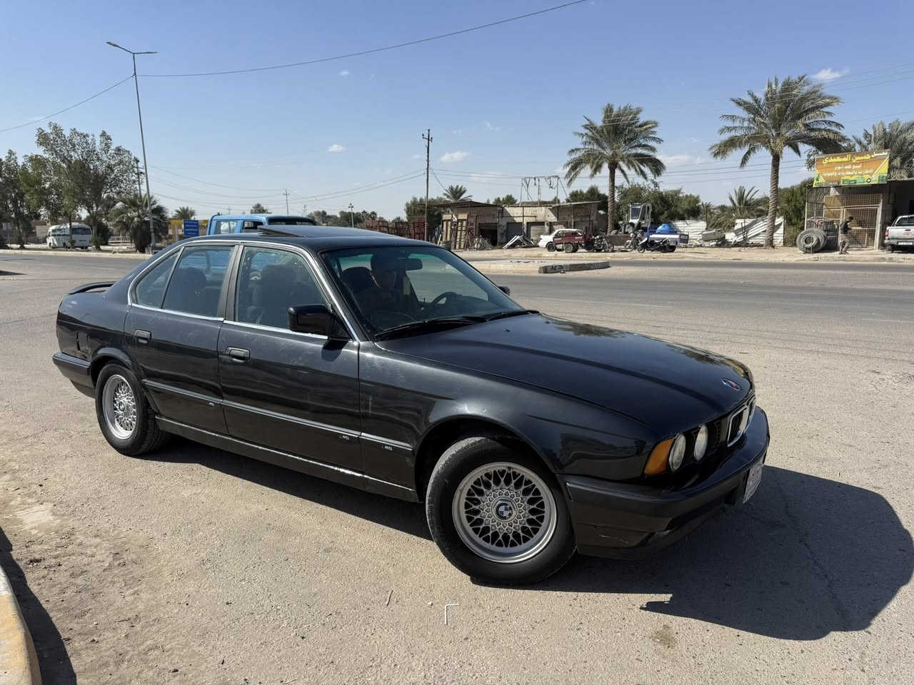 السلام عليكم بيع بيءم موديل 90 رقم بغداد تحويل مباشر سياره جاهزه حجم 535 اصل مفتوح سعر 45 الستفسار ***********
