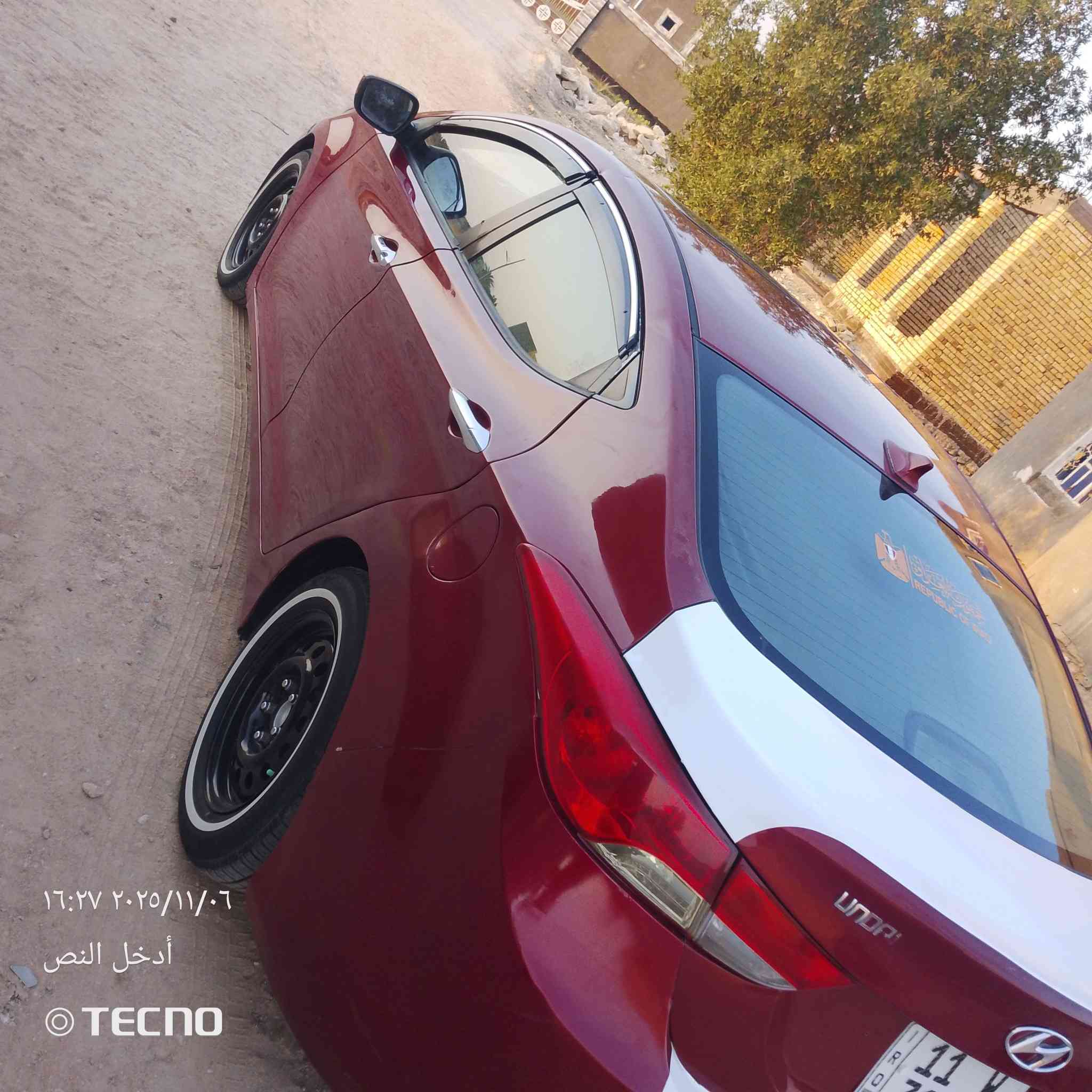 السلام عليكم
الانترا نص فول مواصفات محرك 1800 دوش 
شاشه 
تحكم ستيرن 
حداديه 50 ٪ 
تخم تاير جديد 
تبريد شغال
سياره حره باسمي 
رقم للاتصال أو مراسل ***********
بيع فقط 
السياره جاملغ ولبنيد  نفسهن بدون تبديل 
السعر خاص 
المو شراي لا يتعبني
