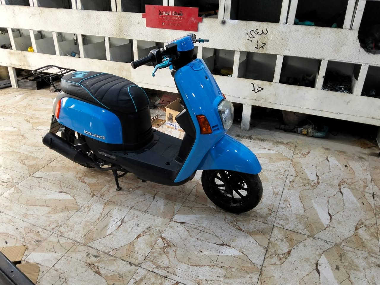 بوليسي للبيع بلاد وكامله كله شغال ختم واحد على واحد كامله ما بيها كل نقص سلف هندر كهربائيات
دراجه فول مواصفات بلاد ما نقصها شي ( نكره سلف ) وشغاله من طول للطول كل الكهربائيات  لايت اشاير سكن دشبول قفل ستيرن ( مفتوحه بوشة وبستم بلاد ناعمه خرسه دراجه نهضه شك الكاع ومعدل ) لا تبخر ولا تنقص دهن كفرات اصلي مختمات مكاني الناصريه شراي يتصل على الرقم *********** السعر 650 وبيه مجال قليل. أو مراسلة الاستاذ ( عباس محمد ) بالفيس بوك.
