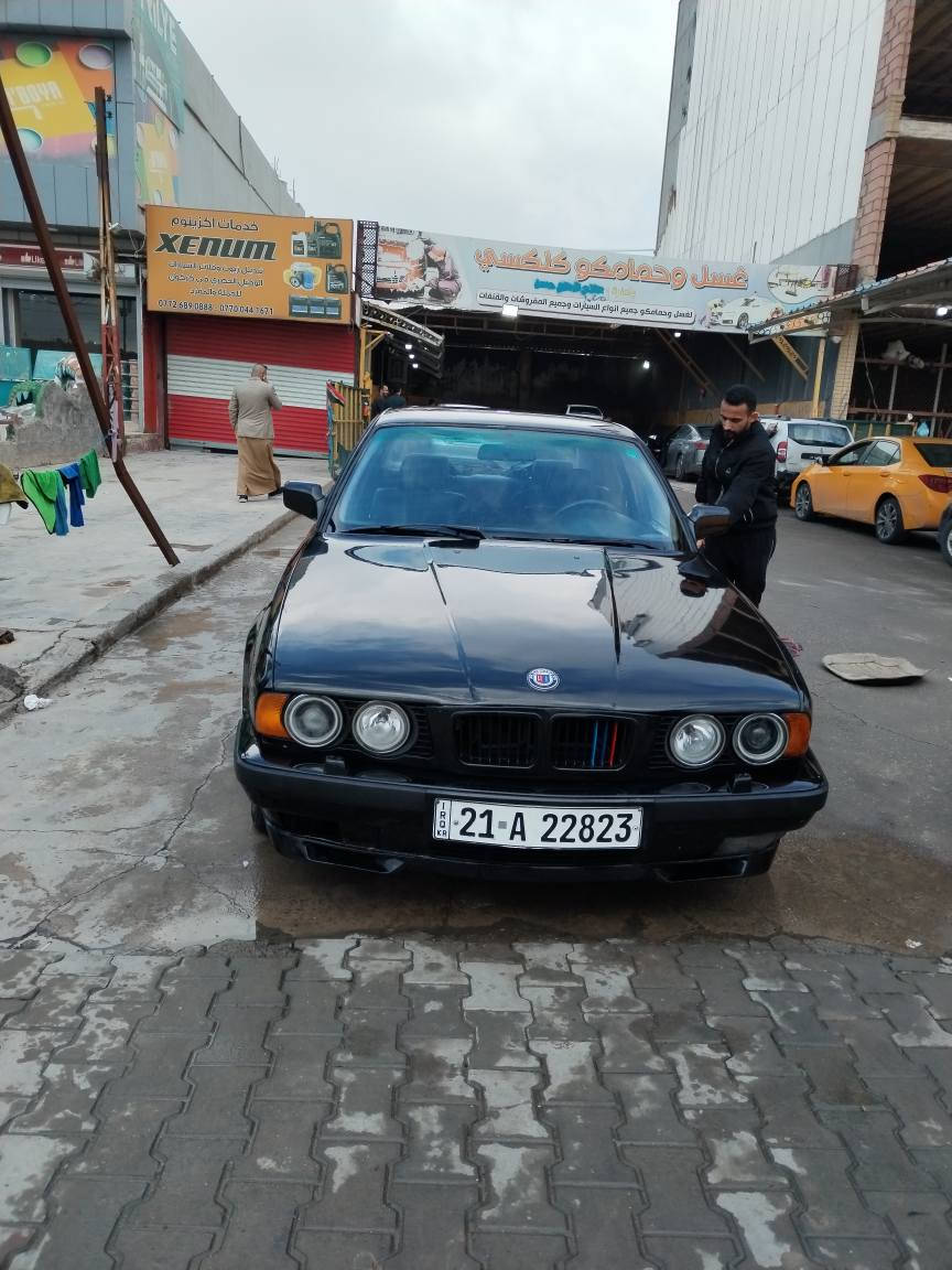 سلام عليكم شباب بنات بي ام موديل 1991 520 كير عادي رقم سليماني بدون ضرر تبريد شغال غرفة جلد سعره 55 بي مجال مكاني كركوك شراي اتصل *********** كركوك, العراق
