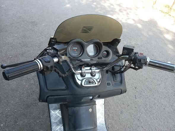 فورزة اسويج بية منفيس مجفت جديد باتري جديد لون ذهبي مميز  كيج حماوة بانزين لايت بك لايت هورن كلة شغال بية الصالنصة مكسورة ولحمتة بس مانضبطت وجعجة ماشادة اخوان ابيع كوم حديد السعر 350 مستعجل حيل مكاني زعفرانية ***********
