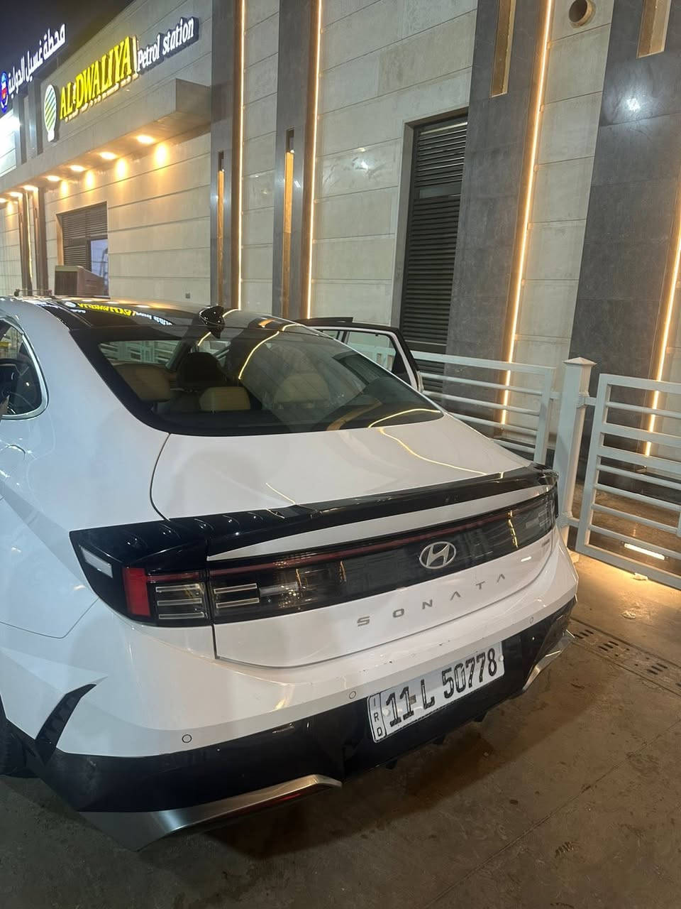 سوناتا موديل 2024 خليجي 
هايبرد وكاله نون فول فول مواصفات 
سيارة جديدة ماشيه ٣٢ الف كيلو 
محرك كير واير بشرط مامفتوح 
سيارة حيل نظيفة كلشي عل بلاد جديد 
سنوية هزة كلشي جديد مدفوع لـ
باسمي السنوية بشرط تحويل وغرامـة
سيارة مابيـها دينار مصرف كامل من كل نواحي
مكفوله من الصبغ والتبديل 

بغداد  للاستفسار ***********

السعر 23500 وبيه مجال
