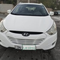 للبيع سيارة توكسن ٢٠١١ رقم دهوك ضررها موضح بالسونار ومكينة مبدلة شرط ا...
