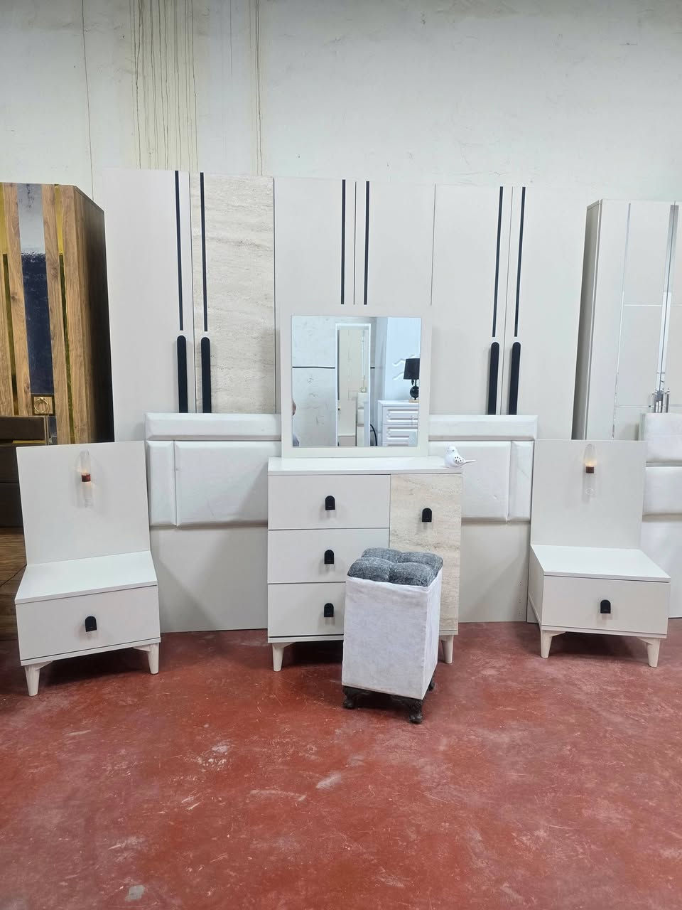 💎🔥 غرفة تركي مستخدم – 6 قطع كاملة 💎
💯 نظافة 100% |  نظام أبواب مرتبه 
💸 السعر: 550 قفل
🪛 شد مجاني + 🚚 نقل مجاني


**إذا كنت صاحب هذا الإعلان وتريد حذفه لأي سبب، رجاءا أرسل رسالة إلى الدعم الفني**