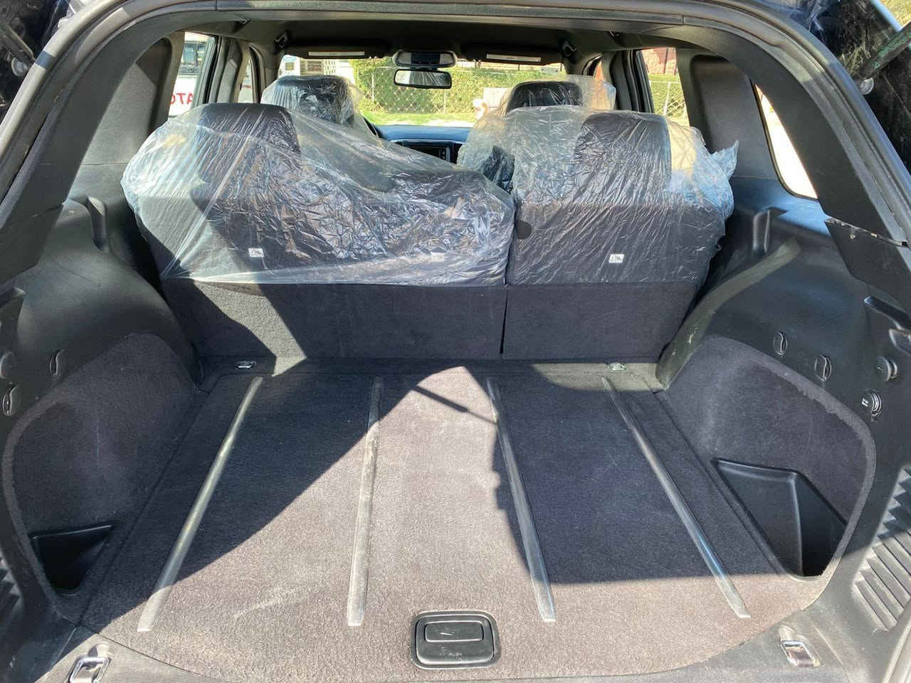 جيب لاريدو 2015 كلين تايتيل
السياره مابيها نقص اي شي ماشيه 180 الف
السياره خير من الله نظافه مكان السياره ديالى
***********
السعر '218
