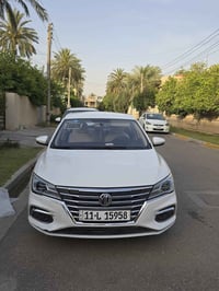 ام جي 5 • ٢٠٢٥ • كاميرا دوارة