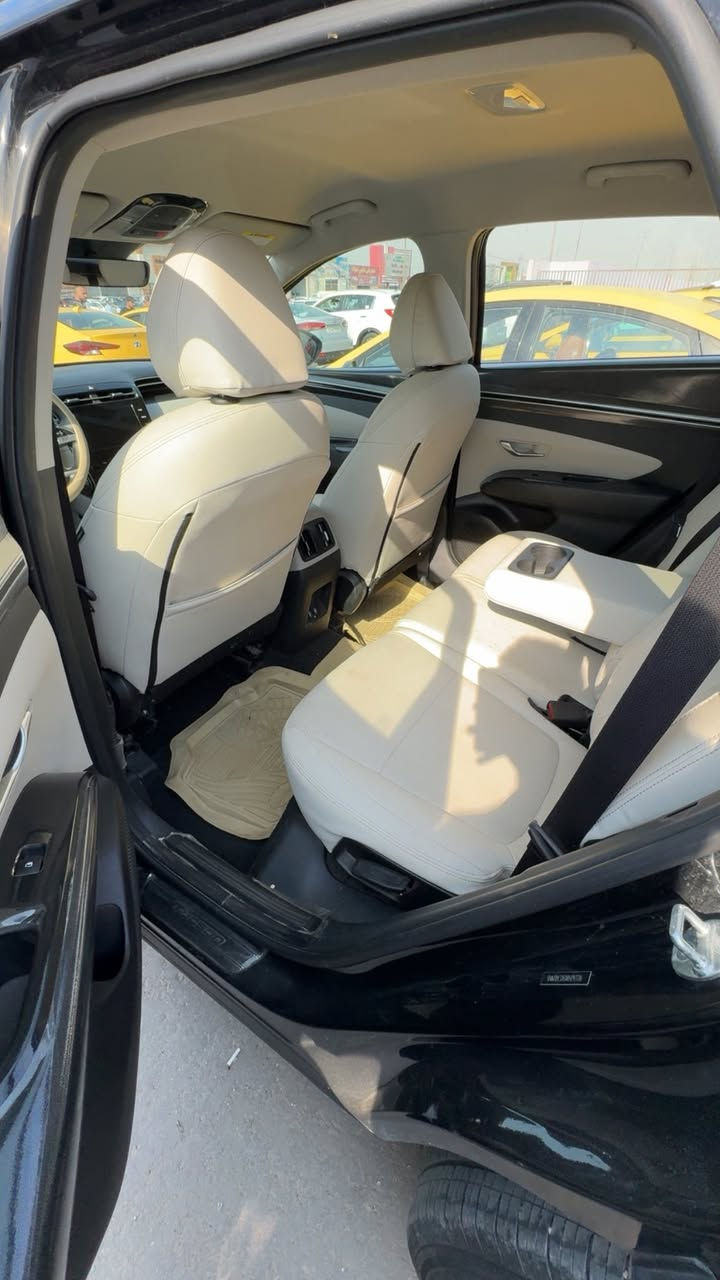 سلام عليكم للبيع توسان 24 سياره جديده حادث مثل ماموضوح بلصوره سياره بسمي اي نقص مابيهه*********** مدينة الصدر
