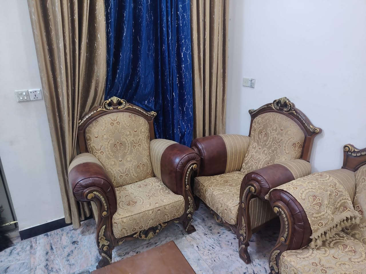 تخم ملكي جديد اي ضرر ما بيه سعر 1,300,000 مكان بغداد *********** واتساب
