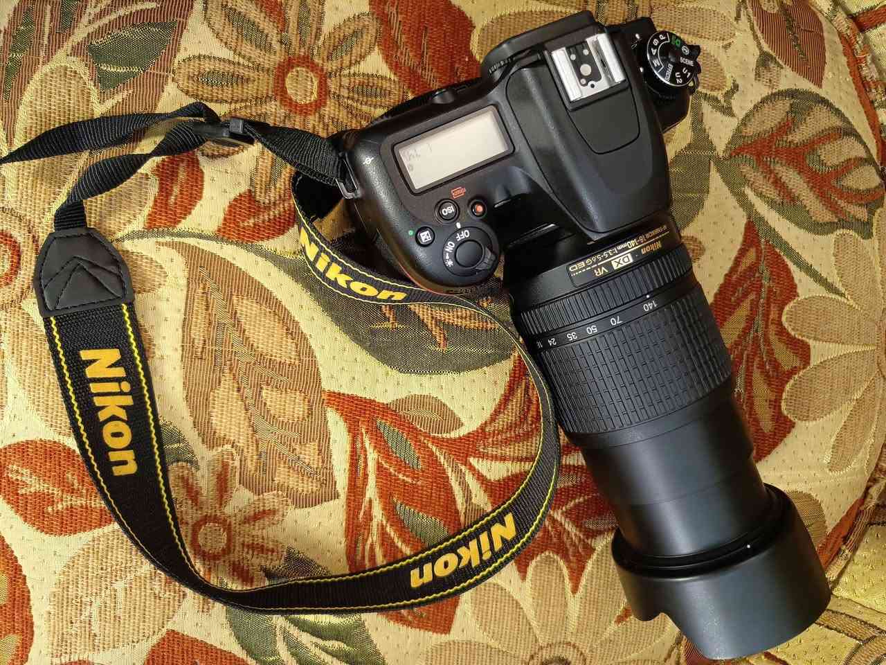 نيكون 7500 نظافة اخت الجديدة مال بيت معتني بيها اكثر من ابني
شتر 14 الف
عدسة VR 18-140
واي فاي بلوتوث
ملحقاتها مثل مموضوح بالصور
كارتونتها واوراقها وكتابها
جنطة ظهر اصلية نيكون مقسمة
بطاريات عدد 2
رام 128 عدد2
افلاش فيديو 32W شمسي وابيض
مايك ماركة BOYA
كيبل HD عرض مباشر للبلازمة 
الغراض كلهن اصليات البطارية مالتها 
السعر 950 الف 
عنوان بغداد / مدينة الصدر 
اليريد توصيل ارهمها الك عادي
*********** اليريدها تعال واتساب
