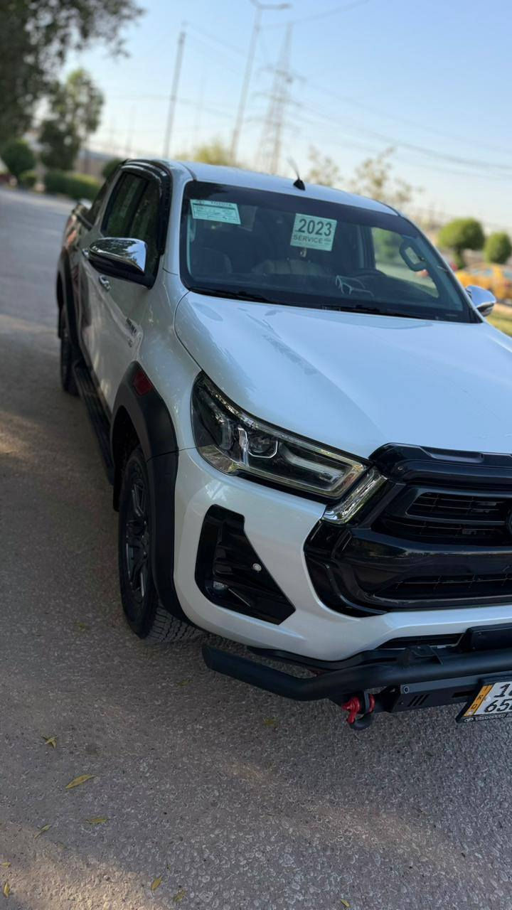 سلام عليكم..
تويوتا هايلوكس..TRD..
مواصفاته معروفة V6.. ماشية 108حساس امامي خلفي شاشة چبيرة رقم بابل تحويل مباشر مكاني بابل بيه بارد كلش بسيط يم البك لايت ومسحوب كارت والباقي كفالة عامة السعر 335 مجالة بسيط
           ***********

