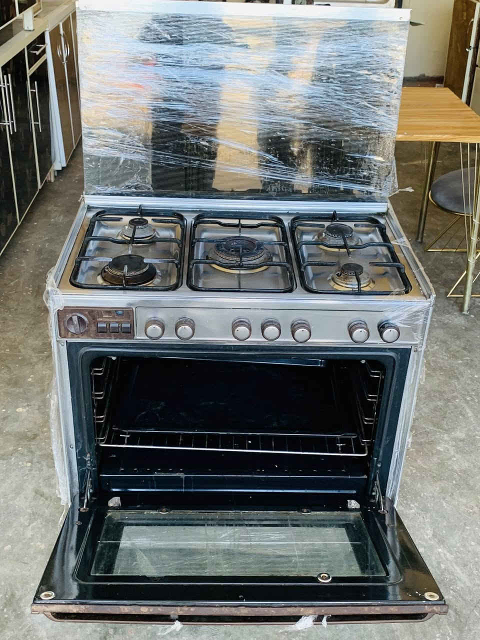 السلام عليكم وصول وجبة جديدة من الأثاث المستعمل قرية شكرا الشارع العام محلات اياد حلاوة مجاور كوفي الشام للاستفسار الاتصال على *********** و***********
