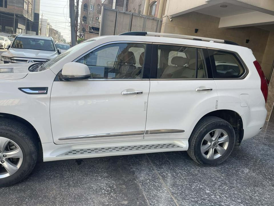 هافال H9 موديل 2016 ماشية 134 مواصفات الهافال المعروفه كاملة ومكفولة من كلشي شرط الفحص  السعر 14800$ وبيها مجال بسيط للاستفسار على الرقم ***********
