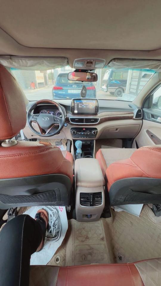 توسان موديل 20 فول موصافات مكان بغداد الدوره السياره خليجي مكفوله كفاله عامه *********** ***********
