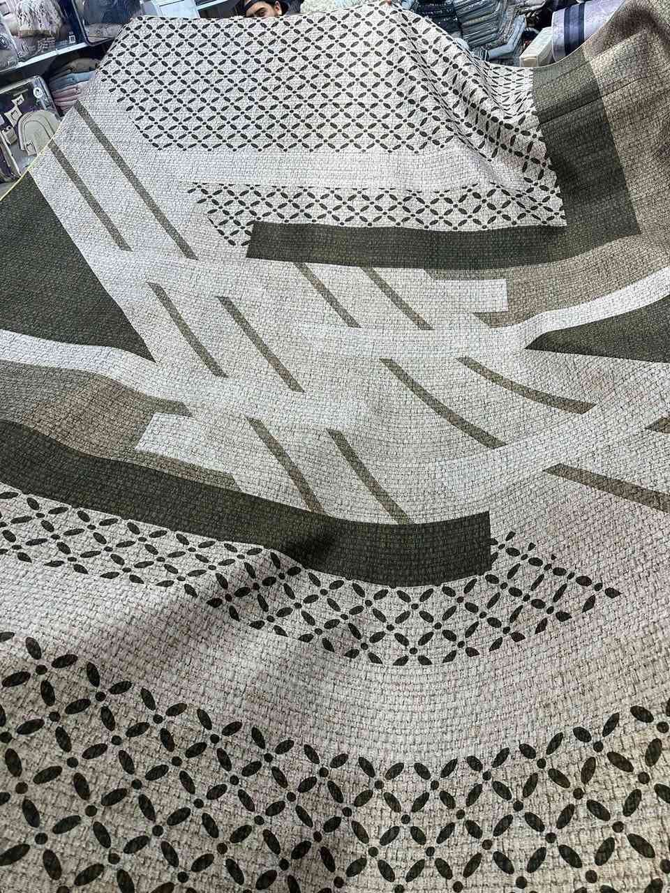 السعر 32
ثردي قياس 3 في 4 استندر 
خدمه توصيل داخل الكوت


**إذا كنت صاحب هذا الإعلان وتريد حذفه لأي سبب، رجاءا أرسل رسالة إلى الدعم الفني**