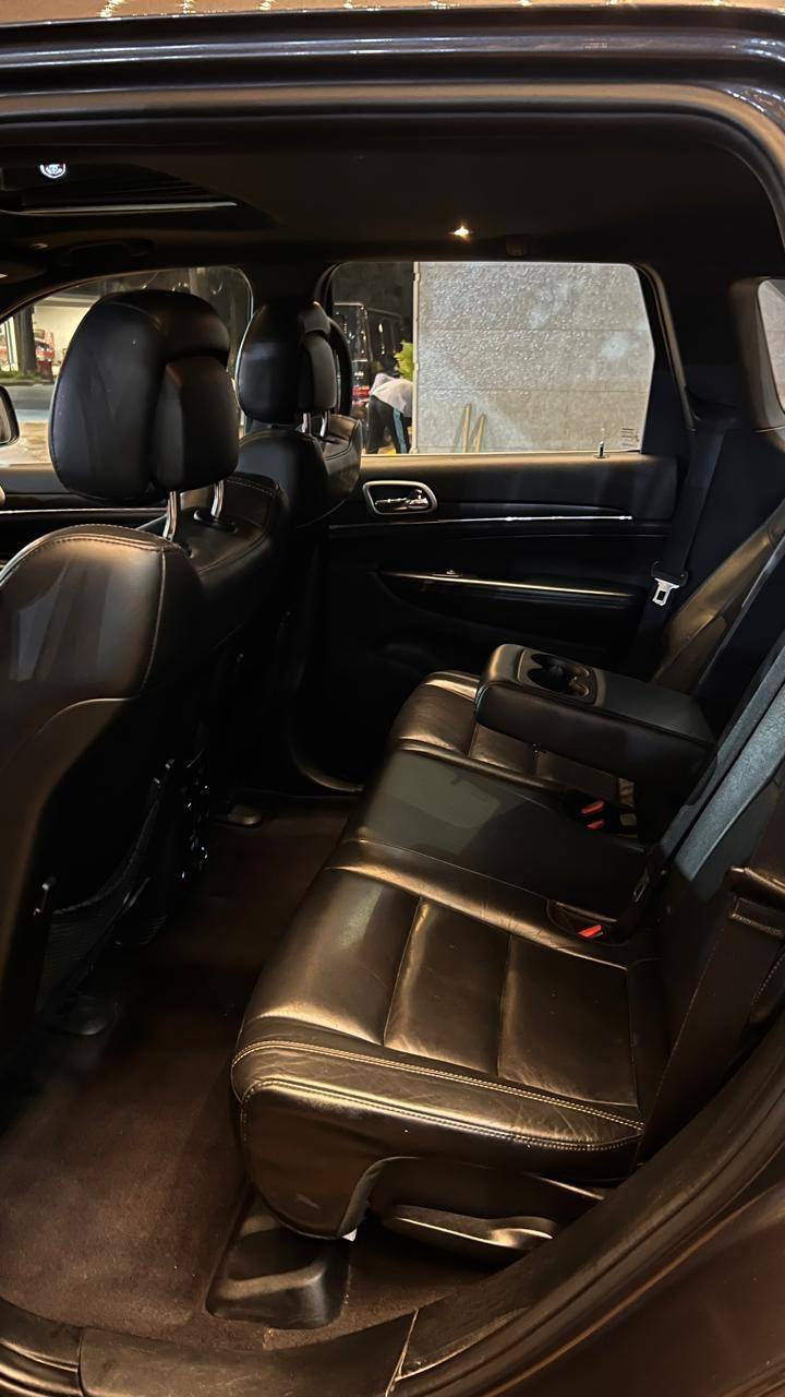 سلام عليكم 
جيب 2017

رقم سليمانيه بأسمي الجديد

ماشيه 127 ميل

المواصفات

نضام إطفاء وتشغيل ذاتي عند الوقوف

حجم المحرك 6 سلندر 3600

فتحه سقف

تشغيل عن بعد

شفتات ستيرن

صندوق كهرباء

حساسات خليفه 

كشنات جلد 

تدفئة الكشنات الخلفي 

3 وضعيات جلوس خزن ميموري 

تدفئة الكشنات الامامية 

اشاير بالمري 

اللايت عدسة 

كشافات زنون 

لايت العالي كلش قوي 

كير ومحرك كفاله 

حادث موضح بصوره بارد جاملغ خلفي وباب فقط 

بدون قطرة صبغ السياره 

ايرباكات كله سليمة 

تخم تاير جديد 

السعر 215 وبي مجال قليل 

غير متواجد بلفيس 

***********
