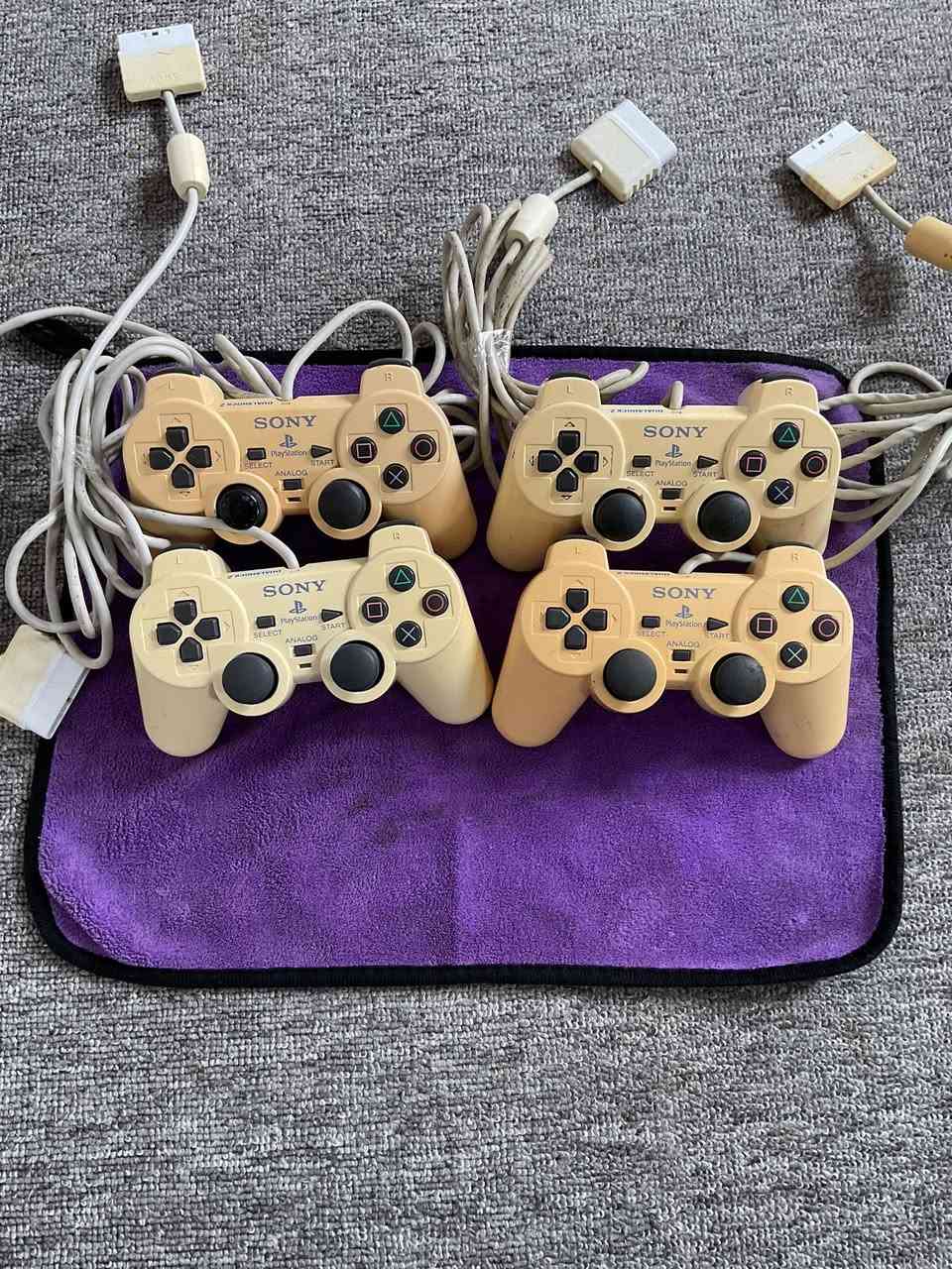 جوستكات بلي تو ماراح أشوفها كل يوم ع الفحص والضمان آخر أربع قطع سعرهن مع توصيل ٧٥ سعر نهائي اخواني،


**إذا كنت صاحب هذا الإعلان وتريد حذفه لأي سبب، رجاءا أرسل رسالة إلى الدعم الفني**