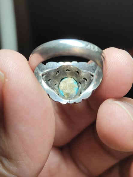 خاتم فضه فيروز مقاس الخاتم 21 السعر 70 مع التوصيل.
***********
