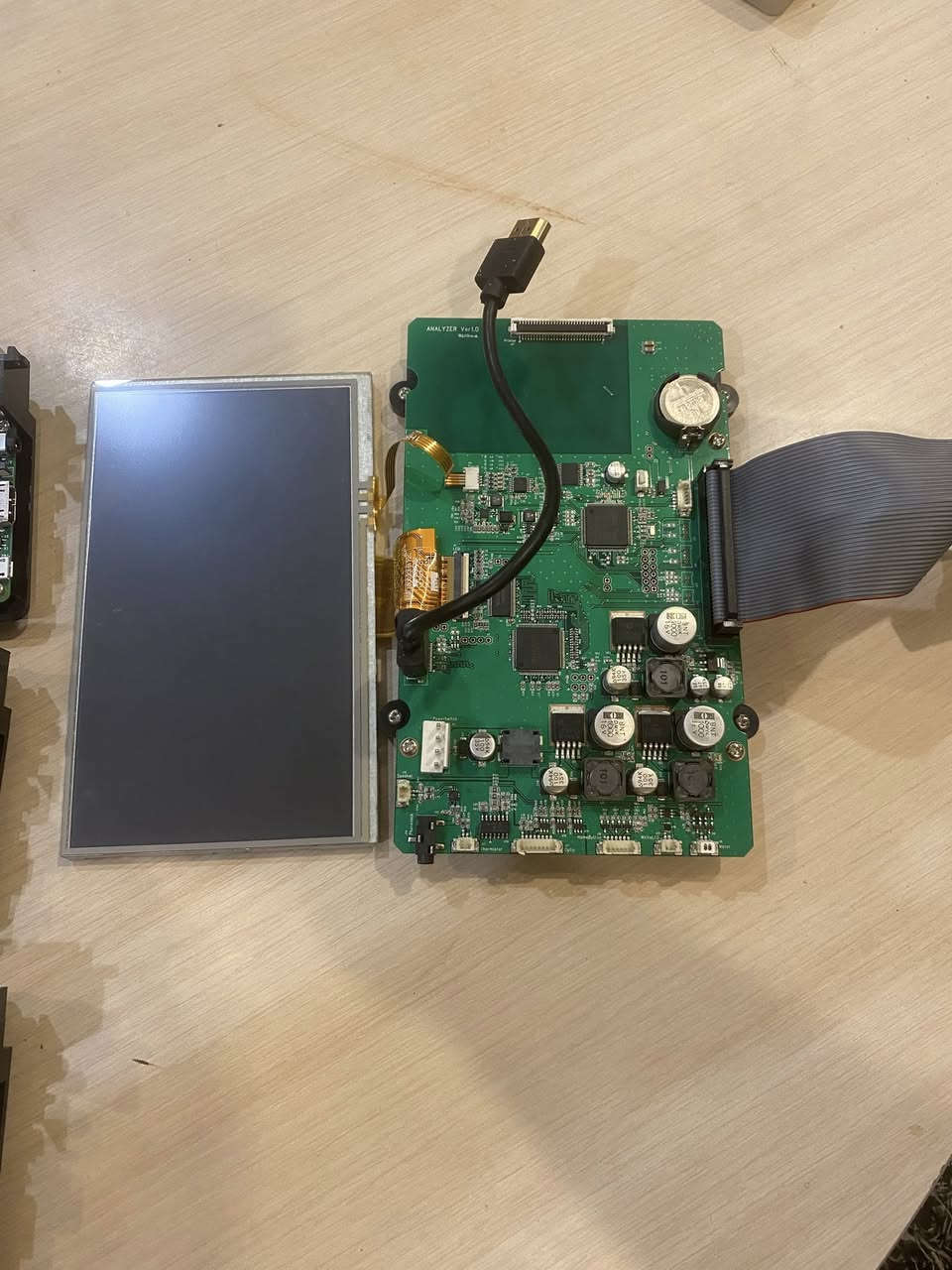 للبيع

 بورد مع شاشة يمكن ربطه مع الرايزبري باي عن طريق كيبل HDMIوالعمل عليه من خلاله الشاشه حجم كبير ولمس عدد 19 

ماطور كير بوكس عزم قووي صغير للمشاريع عدد 20 اصلي


**إذا كنت صاحب هذا الإعلان وتريد حذفه لأي سبب، رجاءا أرسل رسالة إلى الدعم الفني**