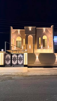 حي الجامعة • ٣٠٠م • ٤ غرف