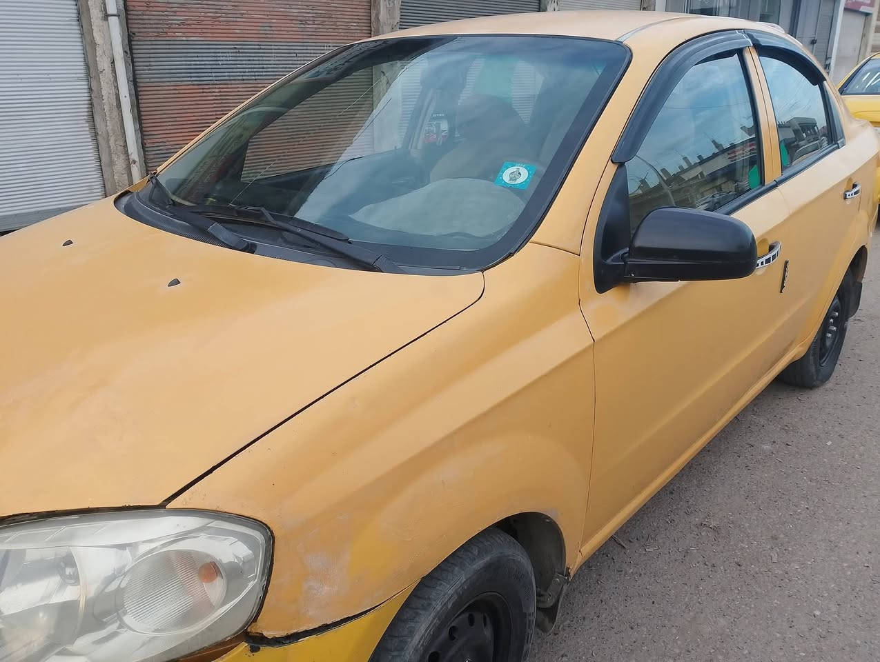 السلام عليكم افيو وارد كوري 
موديل 2010 
رقم نجف دولي شرط التحويل  
هيئه وغرامة صفر 
بيها كاربون بانزين 
محرك وكير شرط كير عادي محرك استرا 
طخم تاير امامي خلفي جديد 
ظررها جاملغ+باب اليمين وبدون دواخل شرط 
#السعر 52 وبيها مجال 
رقم الموبايل ***********
