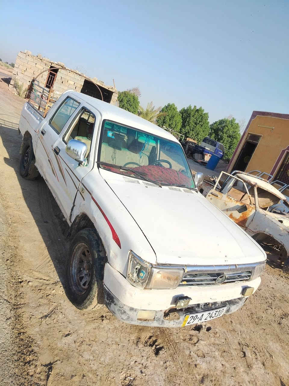 السلام عليكم بيكم ايكل موديل 2004 محرك وكير وكسن جدد سياره جاهزه السعر ٢٠ مكان ناصريه الرفاعي *********** ***********
