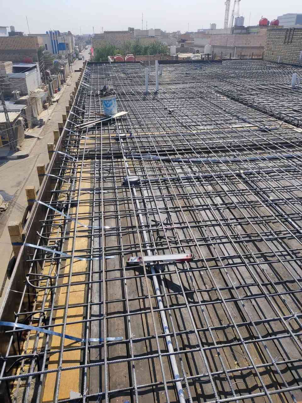 اللهم صلي على محمد وآل محمد الطيبين الطاهرين 
عملي نجاره تسليح صب شغل درجه اولى 
***********
