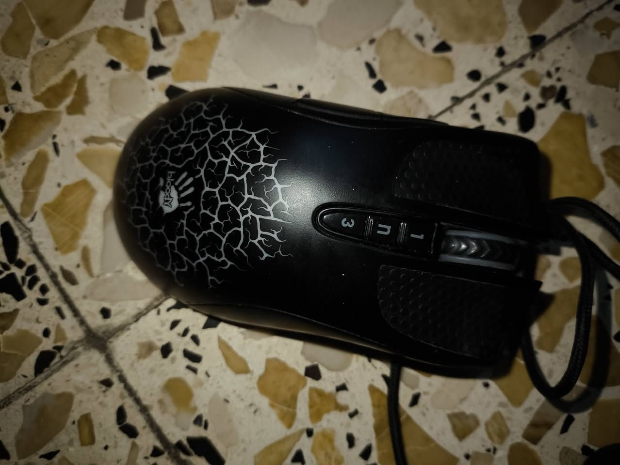 السلام عليكم
للبيع لابتوب كيمينغ hp omen 15-dc100

المواصفات: 
كارت الشاشه: gtx1660 ti 6GB GDDR6

المعالج: lntel core i7-9750H 2.6GHz 

الرامات: 16GB

الذاكره : HDD تيرا 1.14

الشاشه : HDRمع FHD1920x1080 IPS 
نضام وندوز 11 

الملحقات :
- شاحنه اصليه مال جهاز

- ماوس كيمينغ شركه bloody اصلي A90 يحتوي الوان rgb وتطبيق خاص بيه
- 
- -- سماعه هيدفون شركه bloody موديل G575 صوت محيطي تقنيه 7.1 مع RGB 

-- جوستك كيمينغ نوع 8bit do ultimate 
يحتوي شفتات اضافيه بالاسفل
السعر 750 بي مجال قليل 
ملاحضة : كرت الشاشة بقوة كرت 3050 4كيكة ويمكن اقوة


**إذا كنت صاحب هذا الإعلان وتريد حذفه لأي سبب، رجاءا أرسل رسالة إلى الدعم الفني**