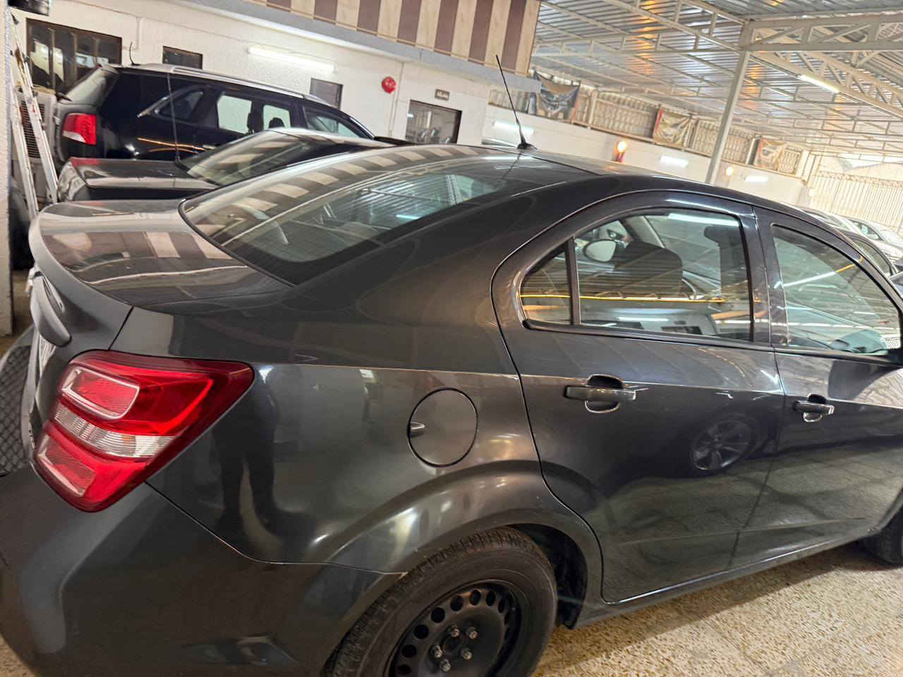 السلام عليكم افيو للبيع موديل2018 حجم المكينة 16دبل كمشيفت قطع الضرر بونيد وجملغ خلفي وبيها بارد السعر78  ***********  @ ***********
