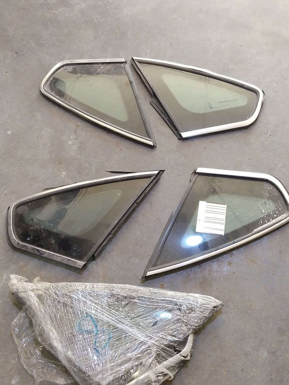 سلام عليكم وصول مكاين وكيرات ونواعم امبالا  ديوانيه الحي الصناعي الابلوك الرابع مجمع الفارس  ***********-----***********
