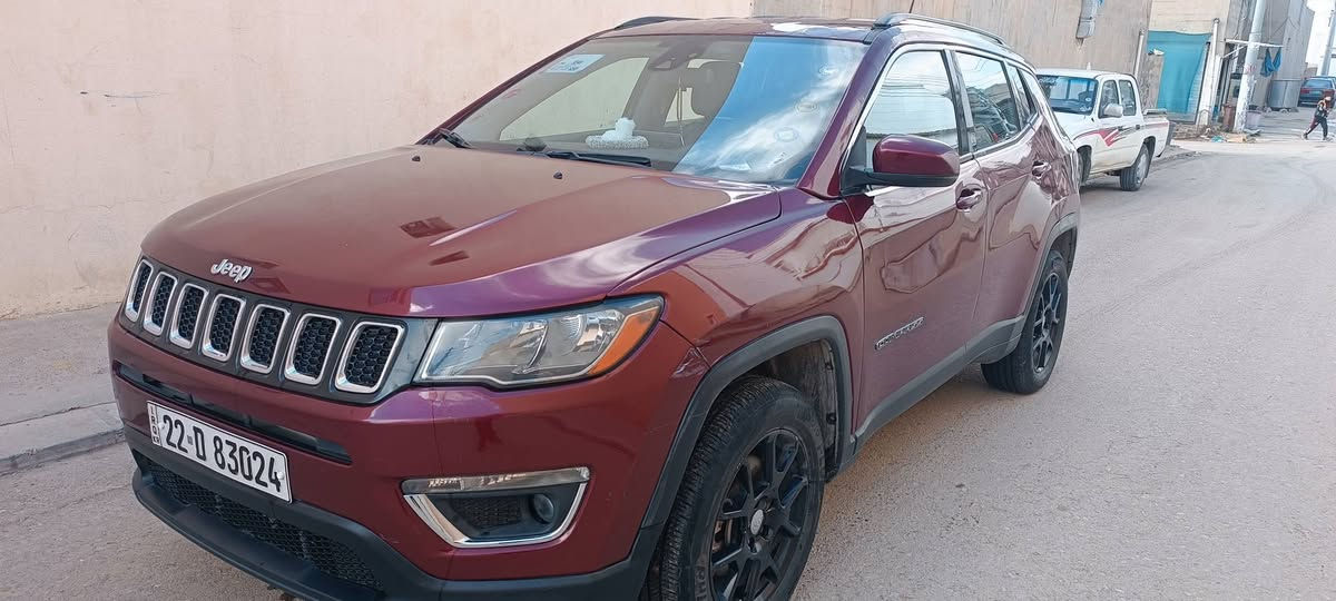 پێنج پارچەی هەیە لەگەڵ بستەک سەقفی لای پێشەوە بە عام دەفرۆشم داخلی نیە سەنەوی و هەززەی نوێیە *********** أربيل, العراق
