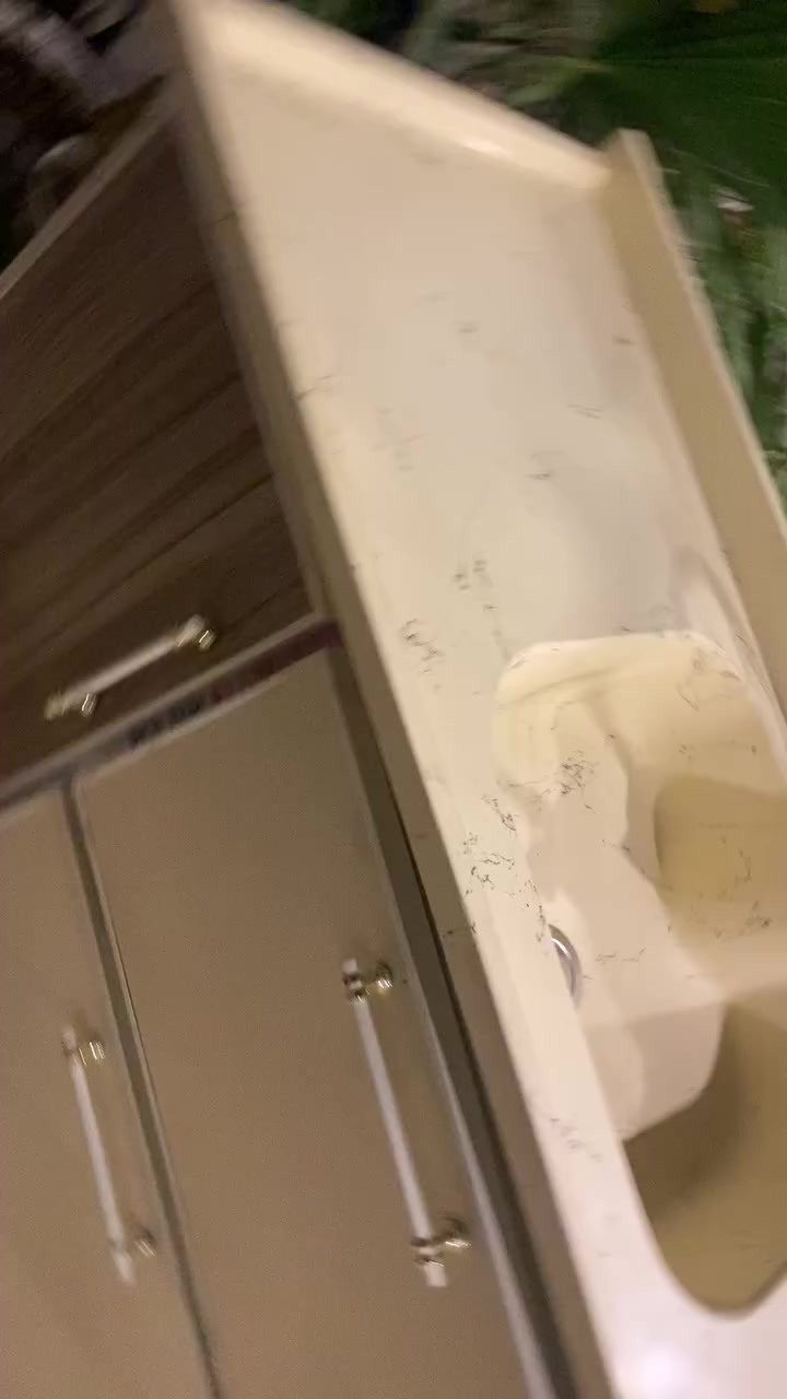 سلام عليكم غراض لبيع مكان بابل قضاء كفل سفسار عل رقم ***********
