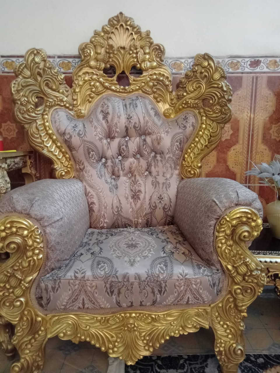 تخم ملكي تكمه عشر مقاعد من النوع الثقيل تخم مال جناي تخم فول مصري وياه طبلات عدد ٥ سعر ٧٠٠ بي مجال عنوان شعله


**إذا كنت صاحب هذا الإعلان وتريد حذفه لأي سبب، رجاءا أرسل رسالة إلى الدعم الفني**