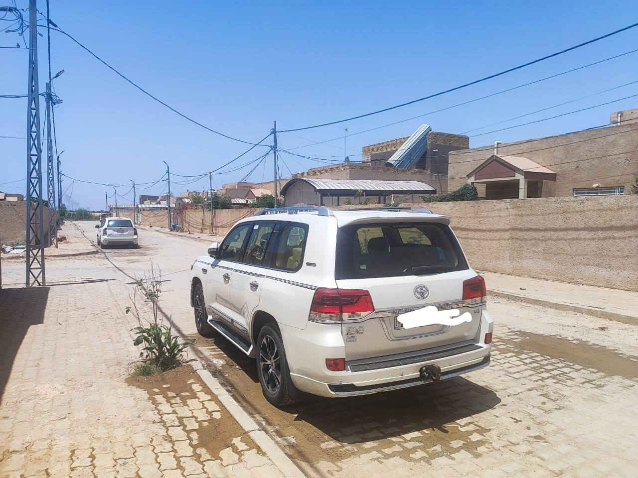 لاندكروز ساز  GXR 2021 – Grand Touring
محرك V6
ماشية 95 ألف كم فقط
شركة ساز – باب أول
السيارة أخت الزيرو بالكارتون
المواصفات:
سماعة بلادي
فرشات بلادي
كشن 3 دكم
5 كاميرات
مرايات لكزز
بخ ماء
حساسات ورادارات
3 شاشات
فتحة سقف
كشن جلد كاراباي
شحن موبايل
8 إيرباك
تبريد مركزي
بصمة تشغيل وتشغيل عن بعد
باب جاك
ثلاجة
لايت LED زينون
تحكمات ستيرن
دبل فوليوم
فورويل
هوك
السيارة بيها 2 بصمة شركة
تخم تاير دنلوب الأصلي

🟡 السعـر 💵 اكتب تعليق 💬 يوصلك مباشر 📩

السيارة مكفولة كفالة عامة من الدعامية للدعامية
حتى الدعاميات واللحية بدون صبغ
محرك وكير بشرط مامفتوح
السيارة حيل نظيفة وكلشي على بلاد لوك
سنوية وزنگة جديدة مدفوعة لـ 2031
باسمي والتحويل بنفس اليوم

رقم صاحب سيارة
***********
