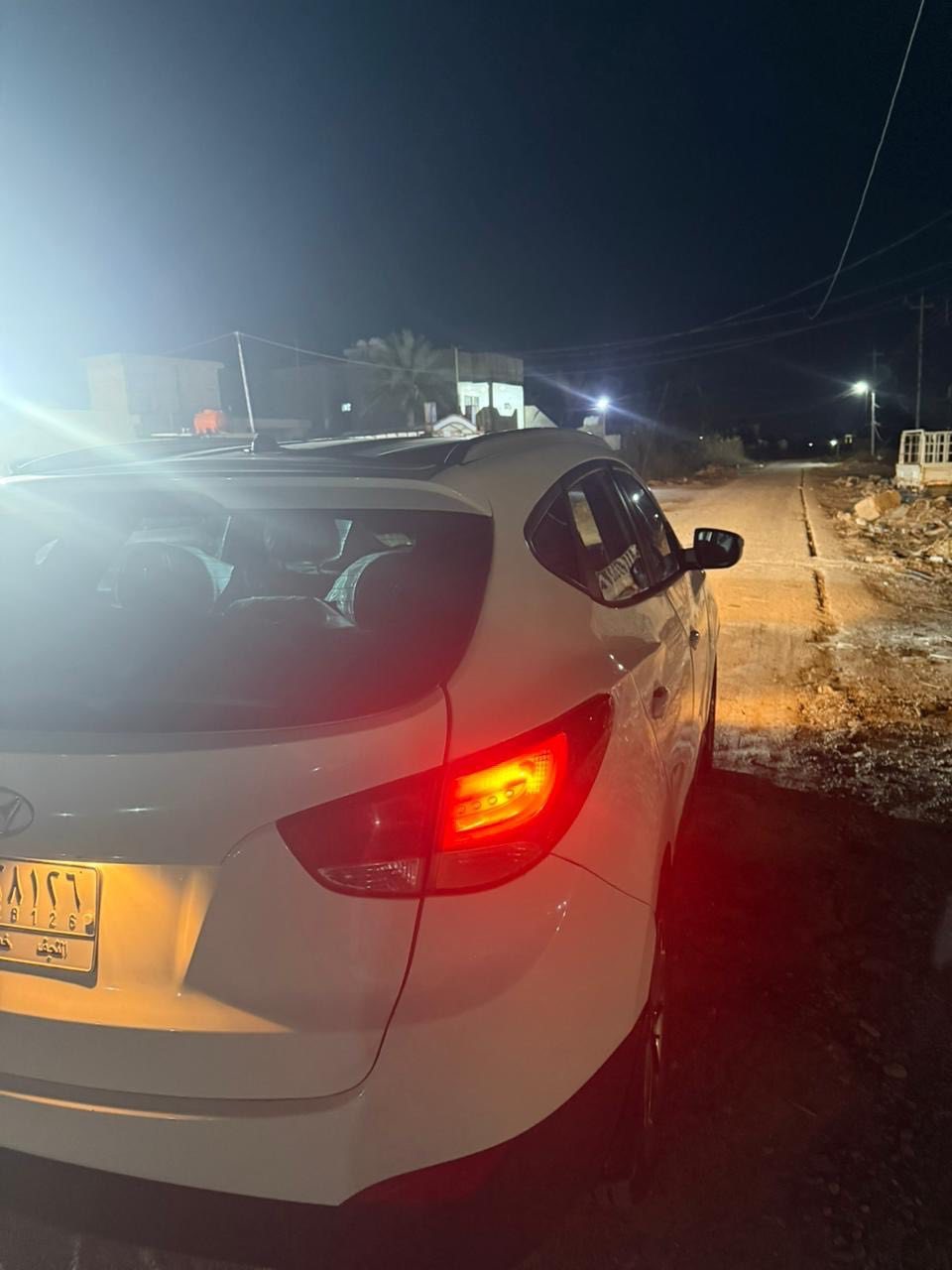 سلام عليكم توكسان مجفايه 2015 خليجي 
سياره معمره نضيفه كير محرك مكفول 
صدر امامي خلفي مكفول 
كهربائيات كلها شغاله 
سياره تحويل ثاني يوم 
داخل نضيف 
السعر 100 وبيها مجال 
***********
