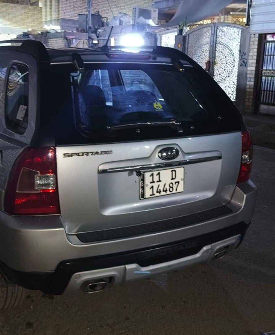 سلام عليكم سبورتج 2009 خليجي فور مواصفات فتحة جامة خلفية قطعتين
كفالة عامة من الصبغ والضربة  تخم تاير شاشة كامرة تحكم ستيرن 
مكينة الفين عنواني مدينة الصدر. بغداد ***********
