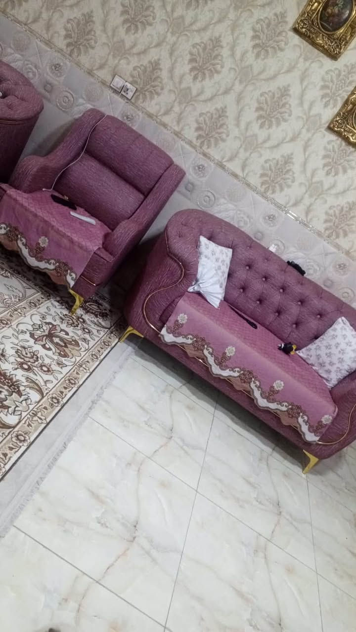السلام عليكم تخم ١٢مقعد للبيع نظيف مابي ولاضرر


**إذا كنت صاحب هذا الإعلان وتريد حذفه لأي سبب، رجاءا أرسل رسالة إلى الدعم الفني**