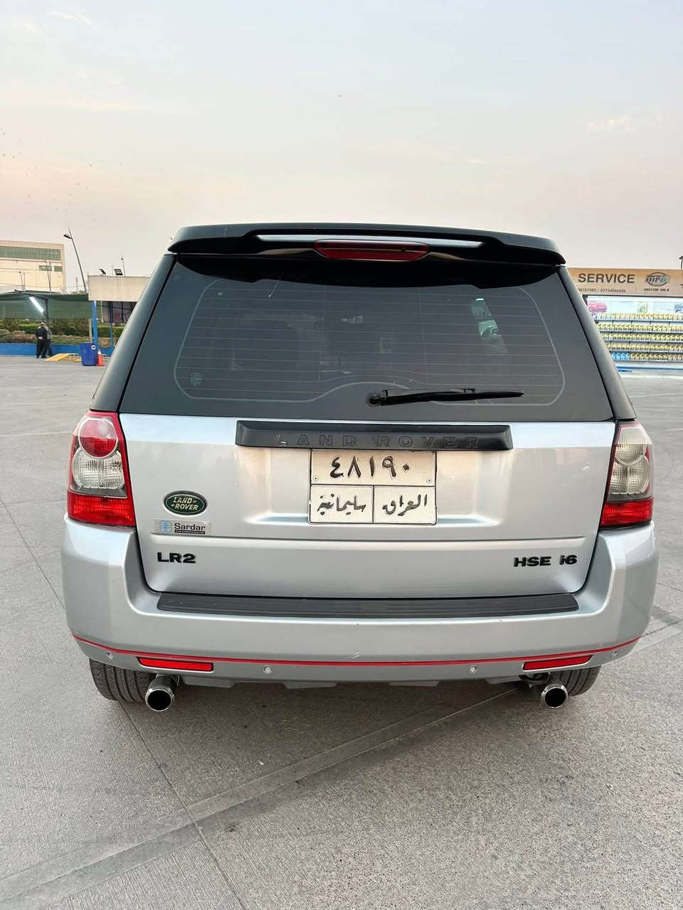 السلام عليكم للبيع لاندروفر LR2 موديل 2010  فول مواصفات بدون صبغ وحادث شركة سردار السعر 95  وبيها مجال مكان السيارة اربيل  *********** أربيل, العراق

